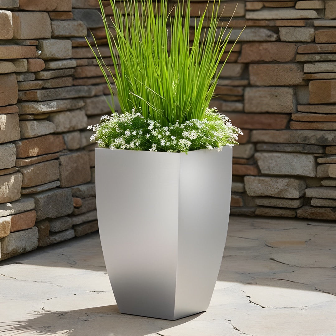 madeira_conica_planter_tall_ou