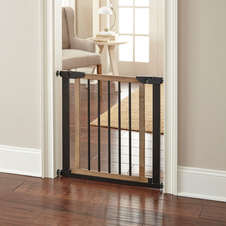 Dog Gate With Door ZenithGate Expandable Dog Gate - 21 To 40 Inches ...
