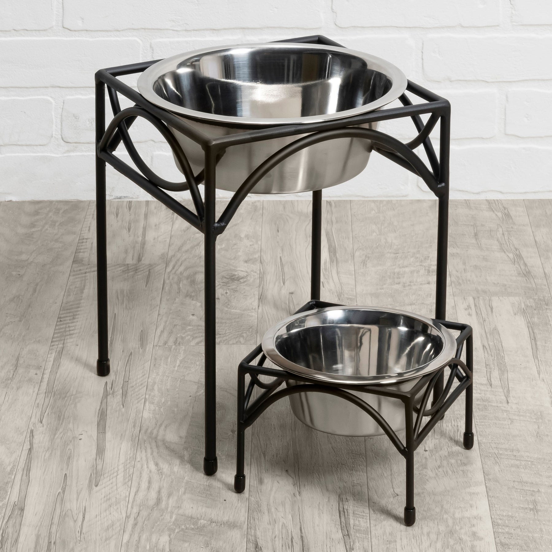 Regal Elevated Single Dog Bowl Wrought Iron Stand Small To Large Dog regal-elevated-single-dog-bowl-wrought-iron-stand-small-to-large-dog